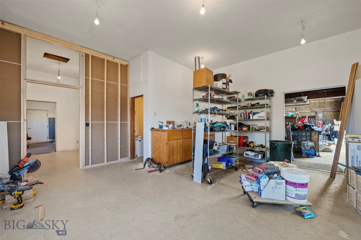 6532 Us Highway 287 Property Photo 29