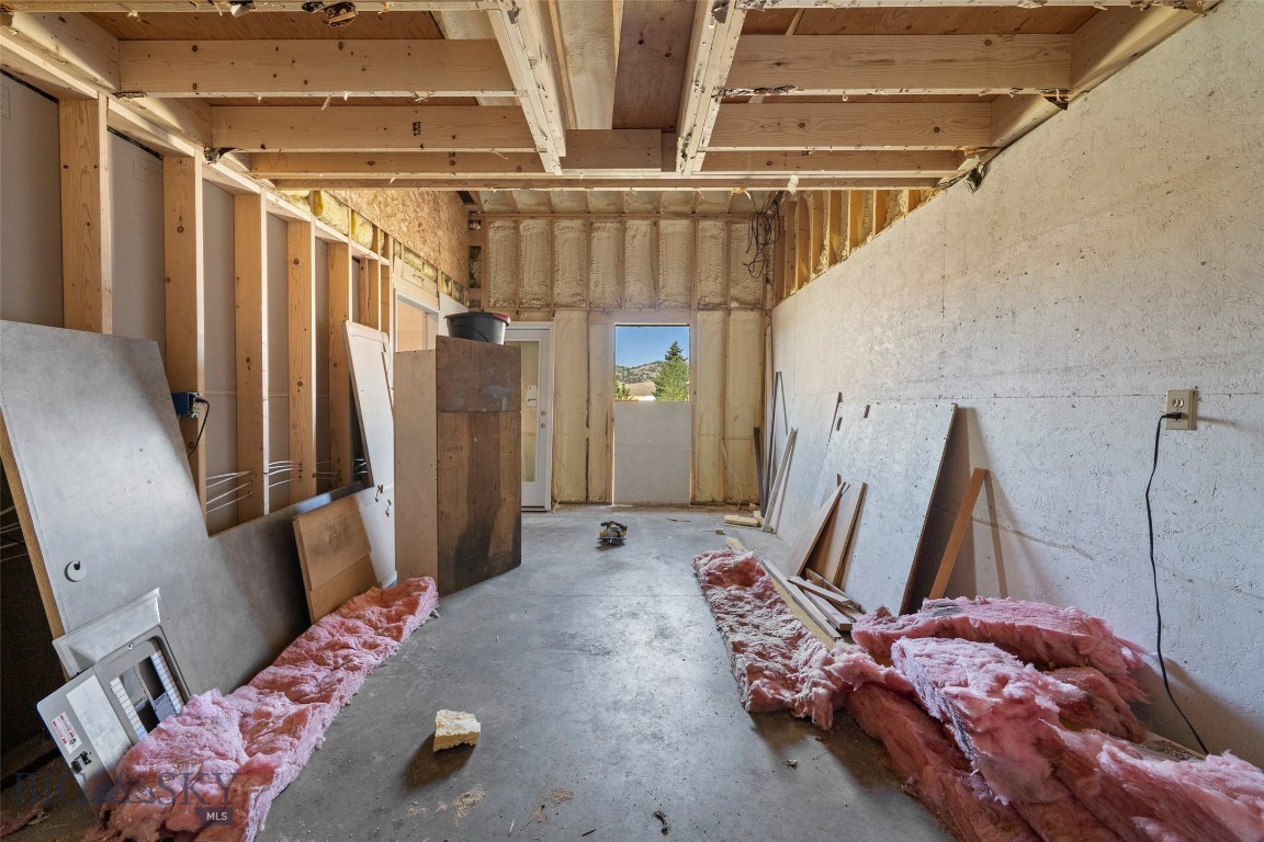 6532 Us Highway 287 Property Photo 35