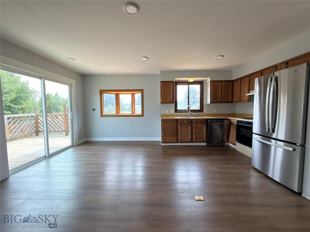 302 Mcewen Drive Property Photo 3