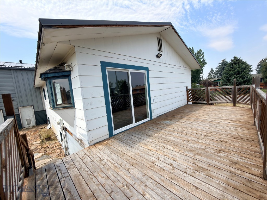 302 Mcewen Drive Property Photo 23