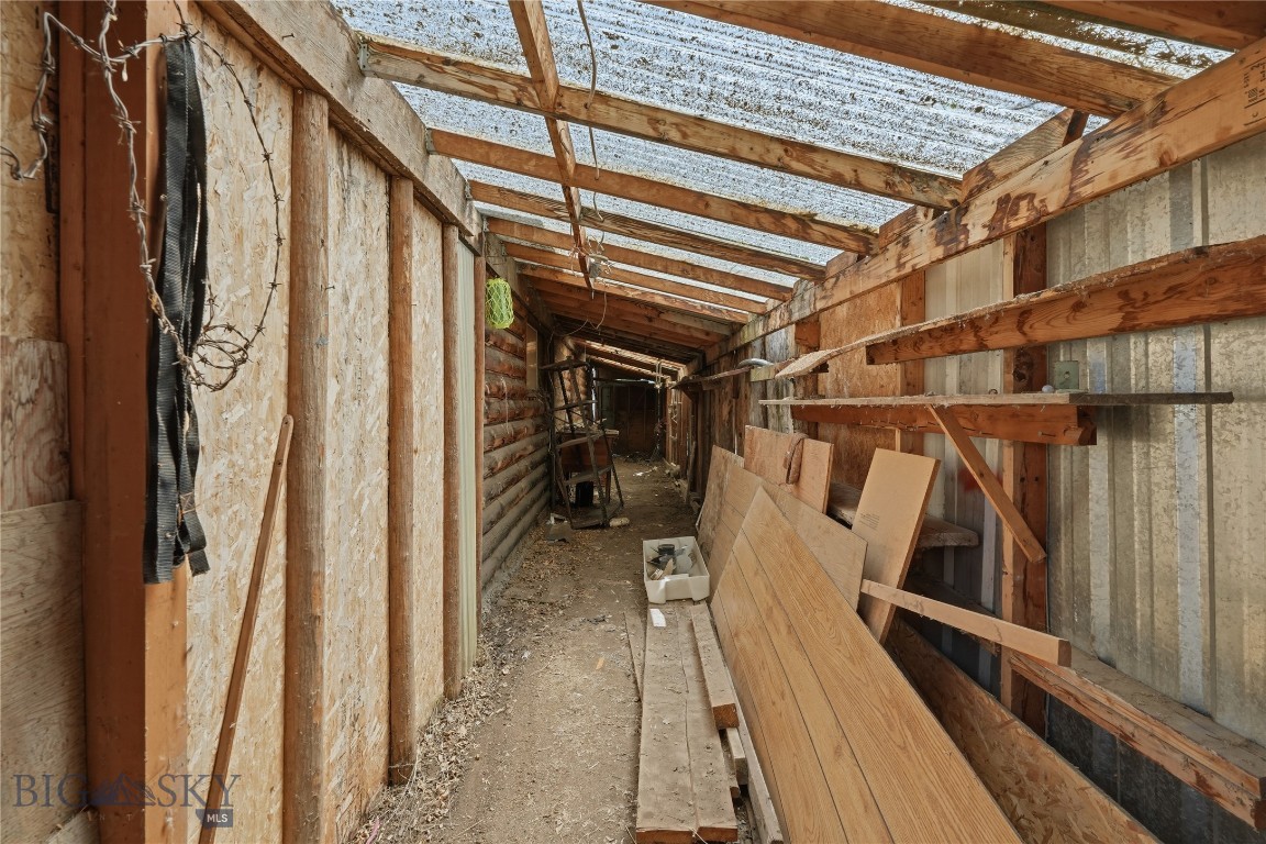 13 Central Property Photo 22