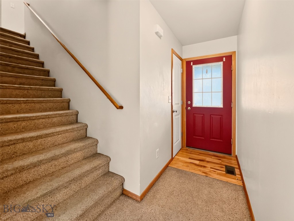926 N River Rock Property Photo 16