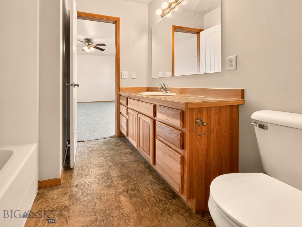 926 N River Rock Property Photo 18