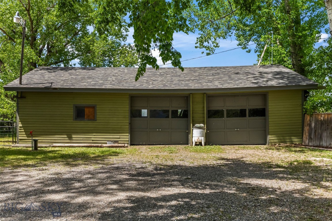 5321 E Gallatin Property Photo 2