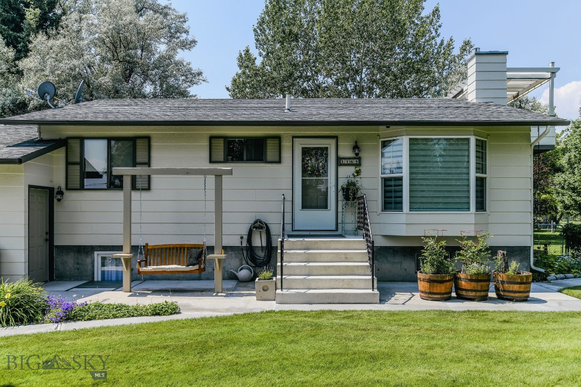 1165 Laknar Lane Property Photo 9