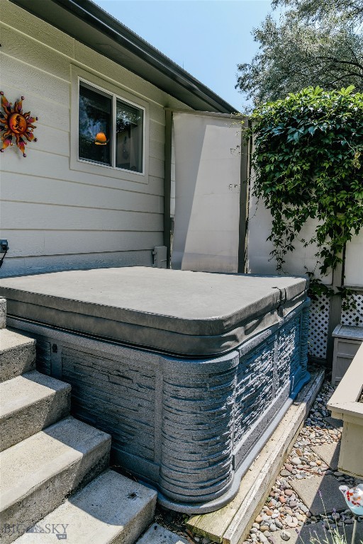 1165 Laknar Lane Property Photo 16