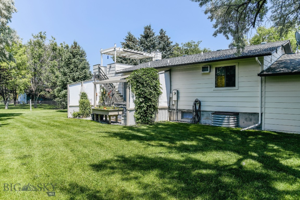 1165 Laknar Lane Property Photo 17
