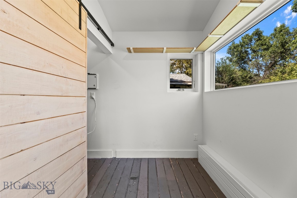 809 E Davis Street Property Photo 31