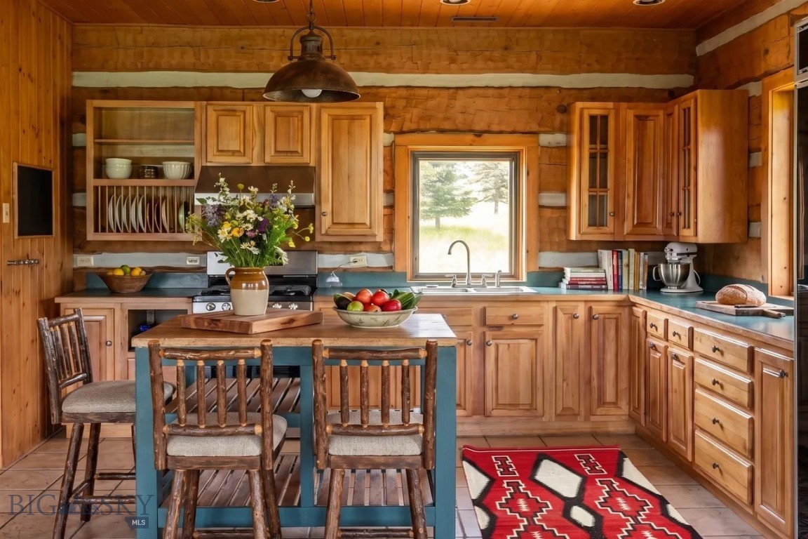 1607 Shields River Road Property Photo 15