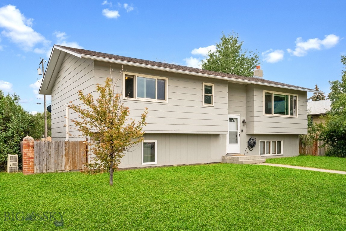 1112 Dewey Boulevard Property Photo 1