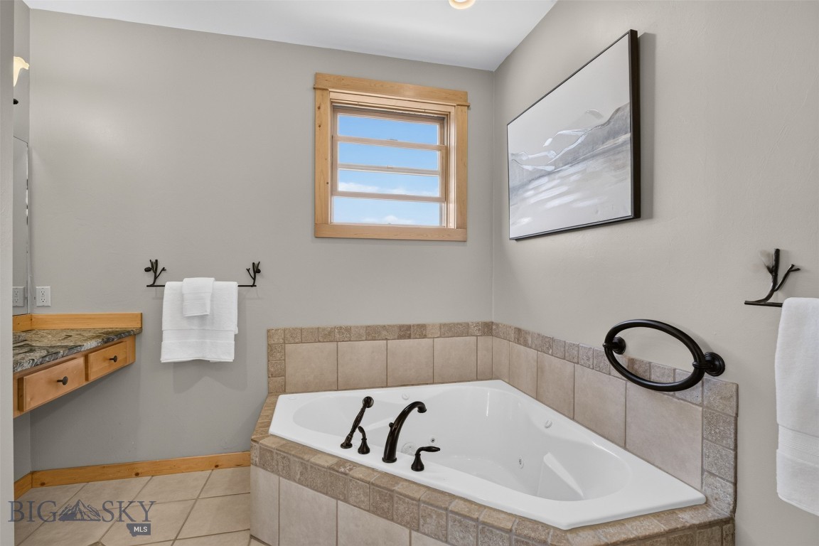 160 Hilltop Vista Loop Property Photo 16