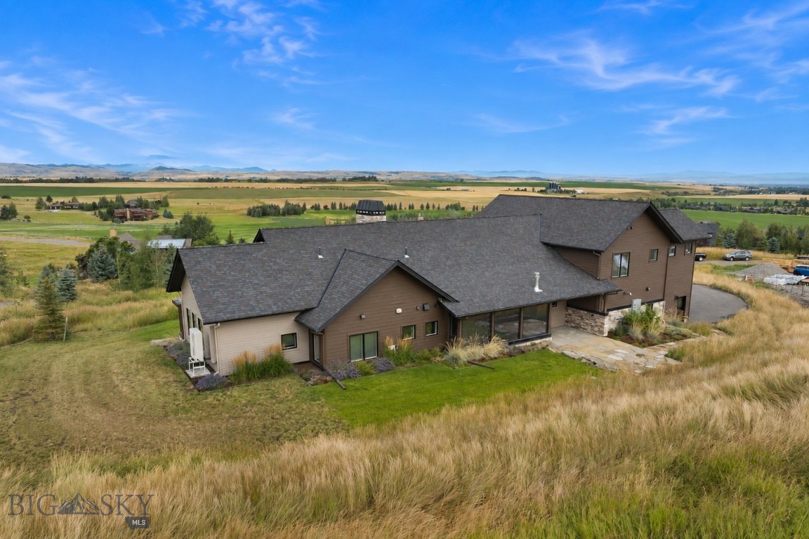 118 Robert Court Property Photo 3