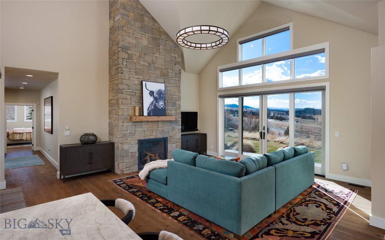 118 Robert Court Property Photo 8