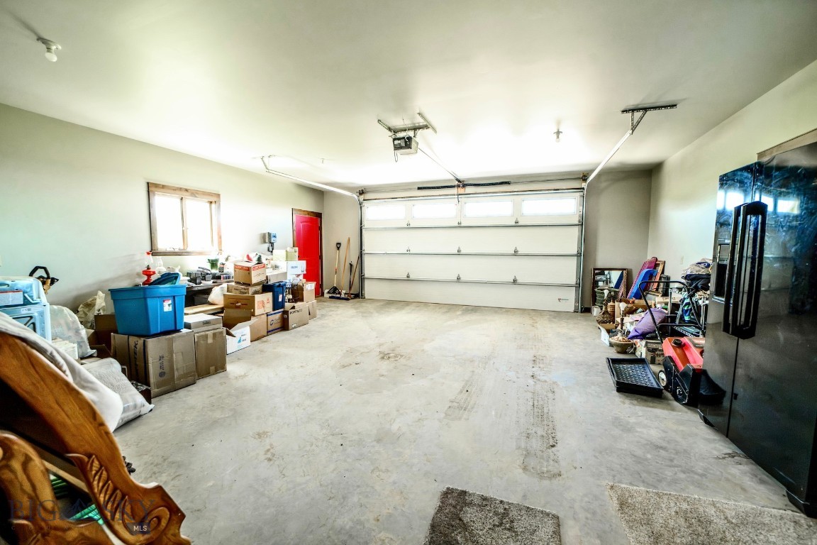 240 E Highwood Road Property Photo 39