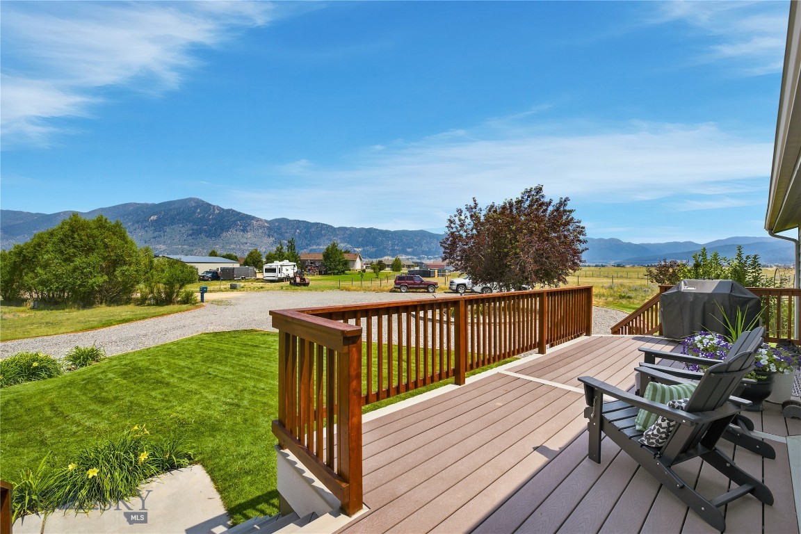 308 Latigo Lane Property Photo 10