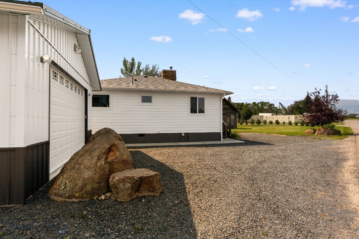 10 Lake Property Photo 48