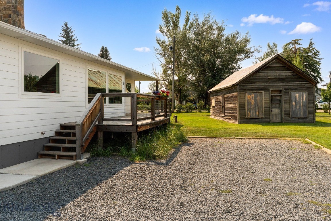 10 Lake Property Photo 62