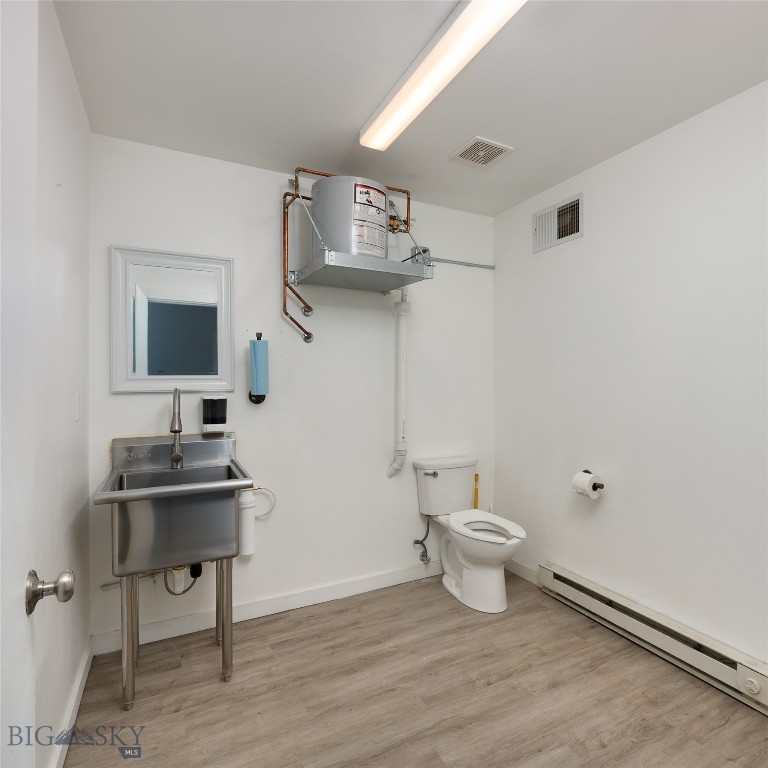 211 Jetway Drive D Property Photo 4
