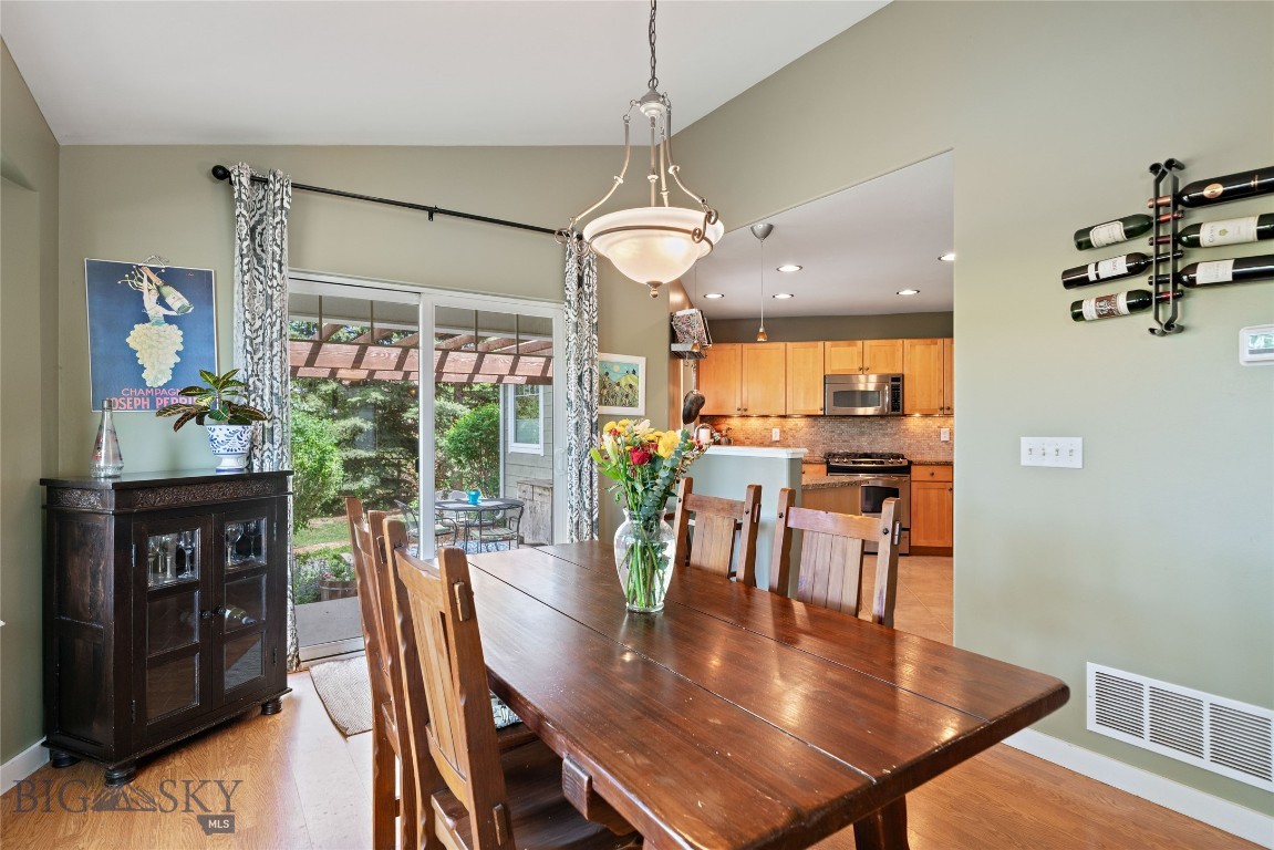 1234 Hunters Way Property Photo 13