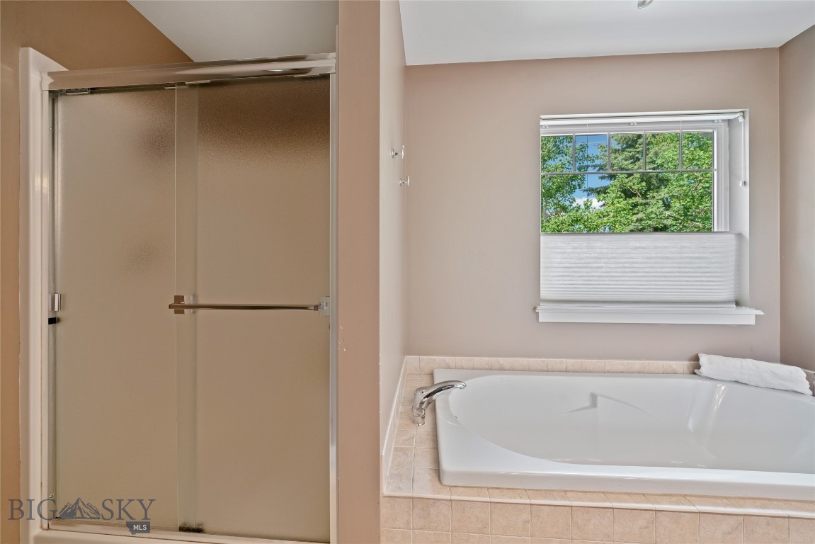 1234 Hunters Way Property Photo 29
