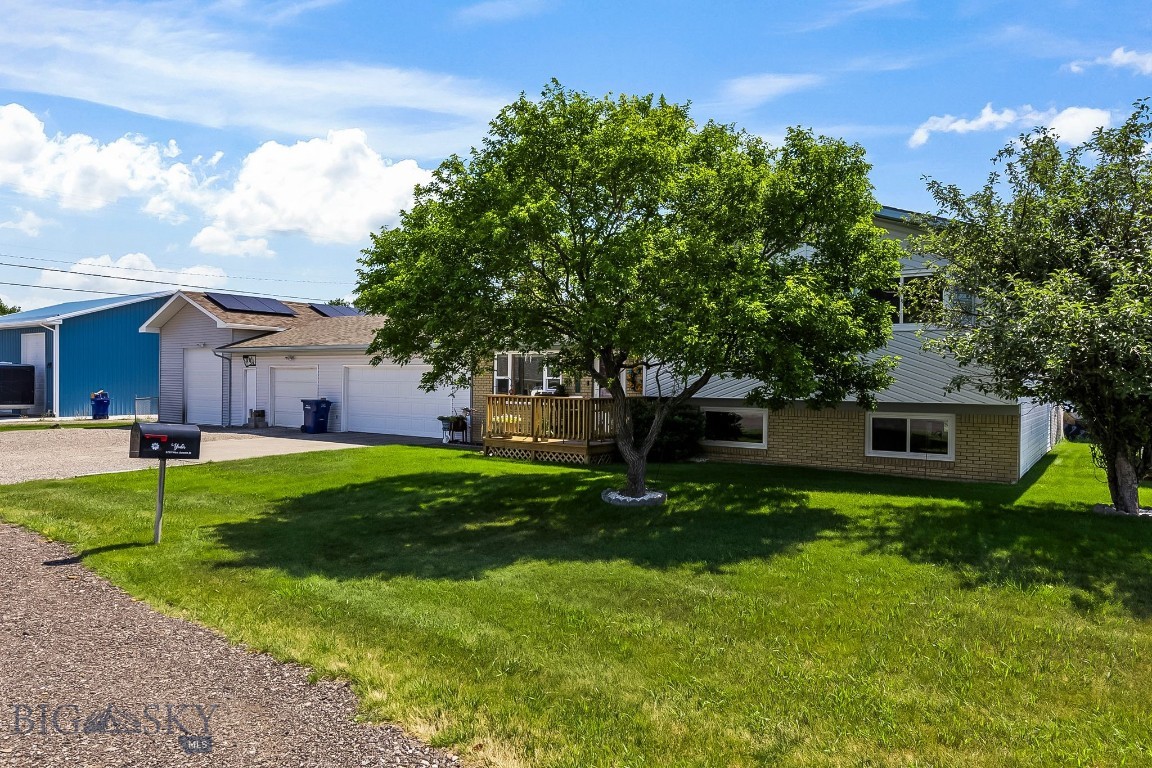 1123 W Summit Street Property Photo 6