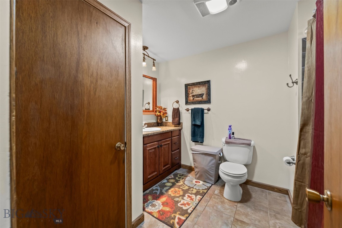 1123 W Summit Street Property Photo 35