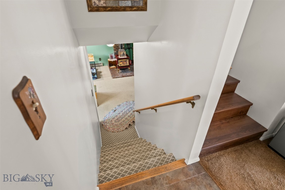1123 W Summit Street Property Photo 40