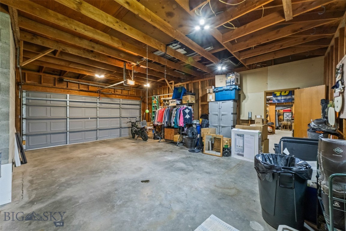 1123 W Summit Street Property Photo 53