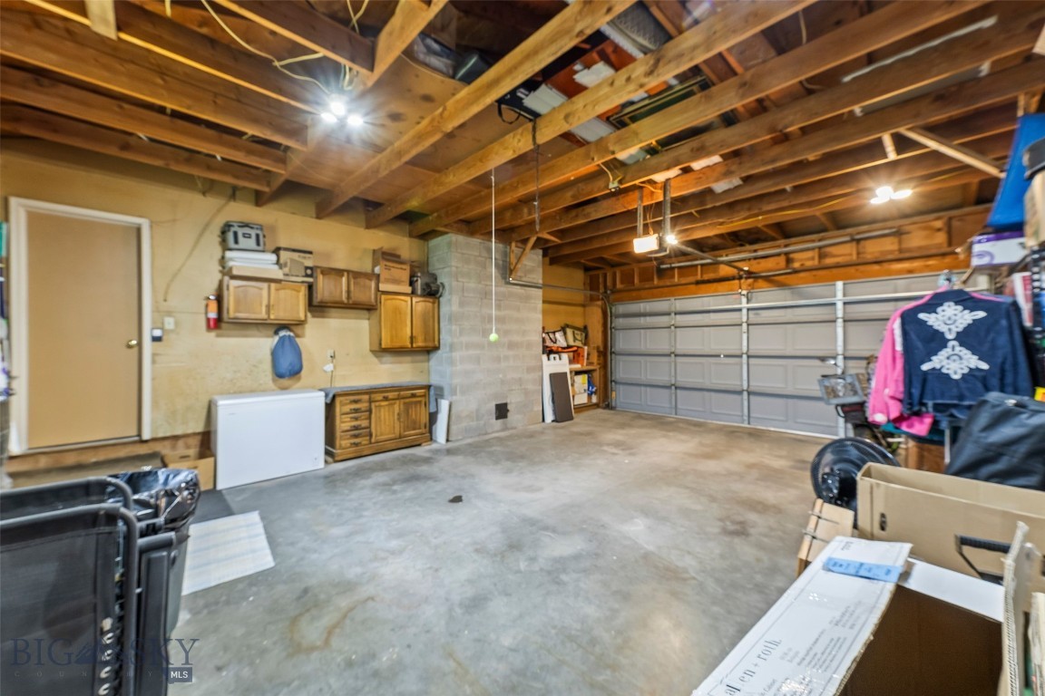 1123 W Summit Street Property Photo 54