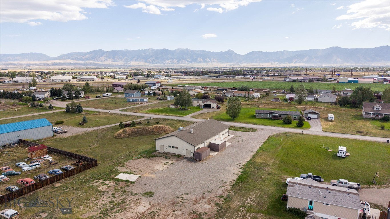 109 Kendall Court Property Photo 3