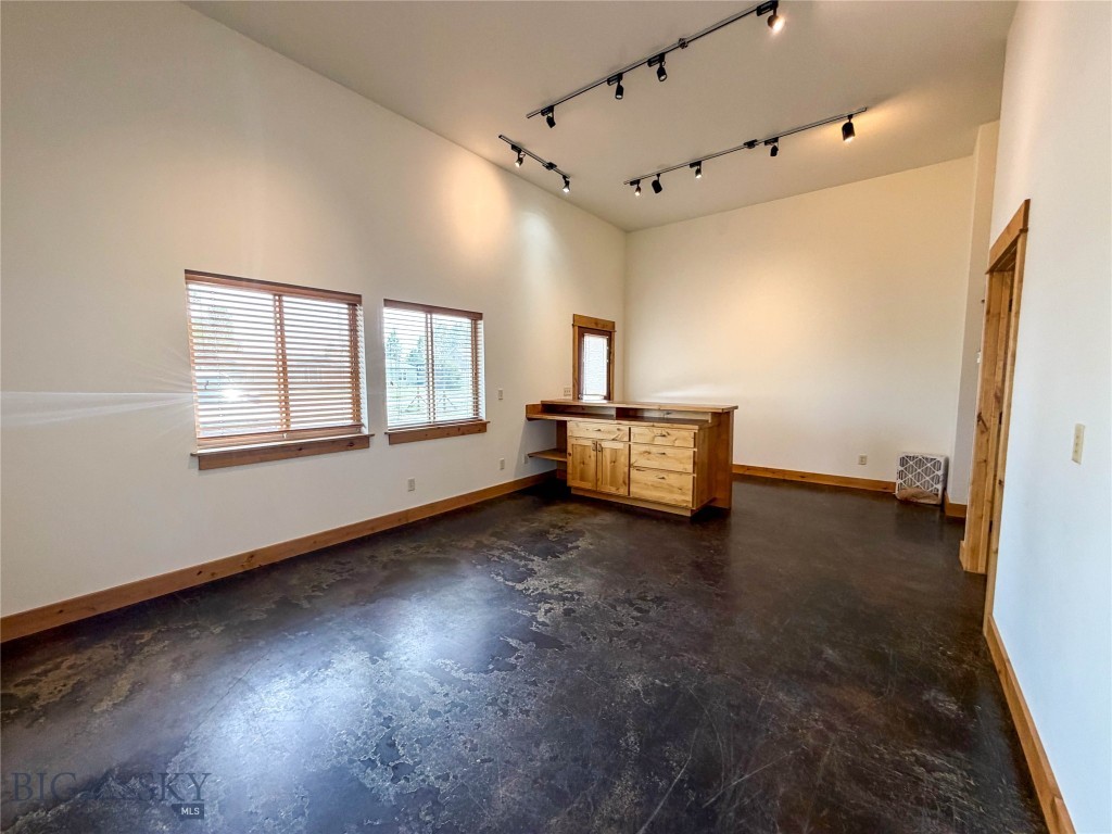 109 Kendall Court Property Photo 12