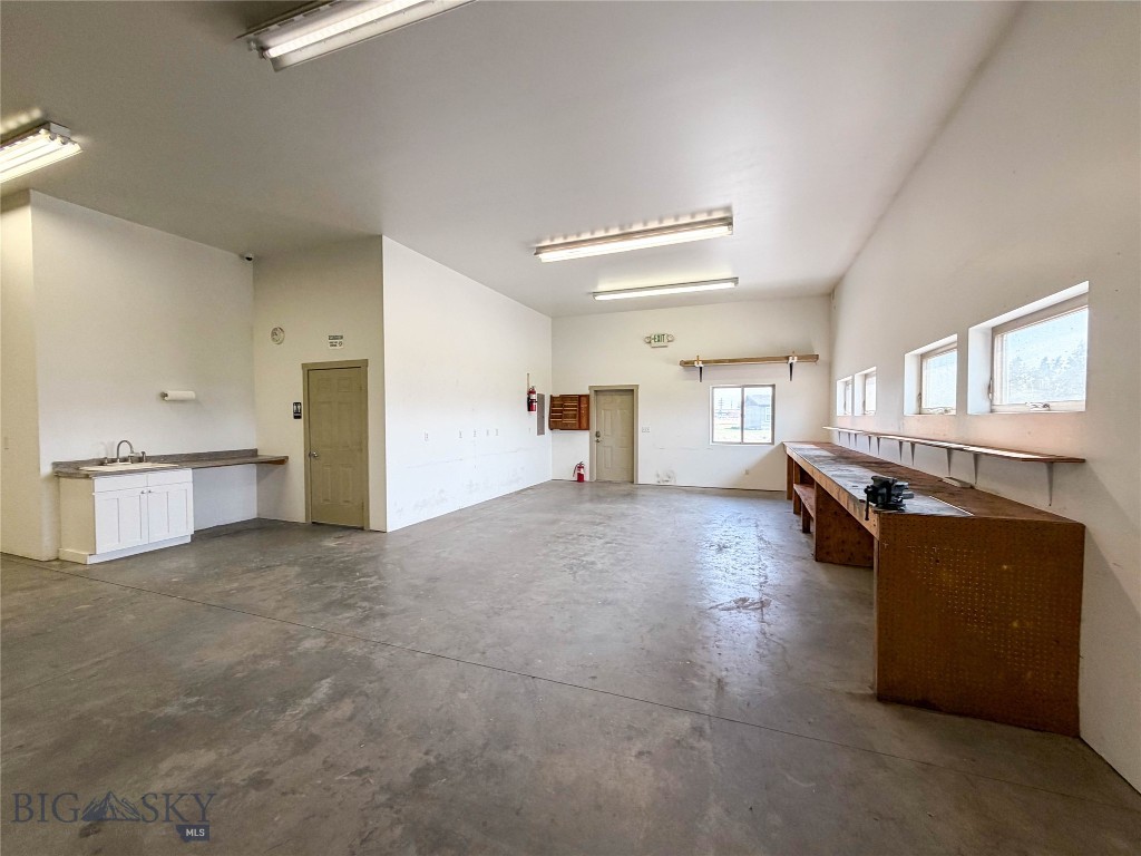109 Kendall Court Property Photo 17