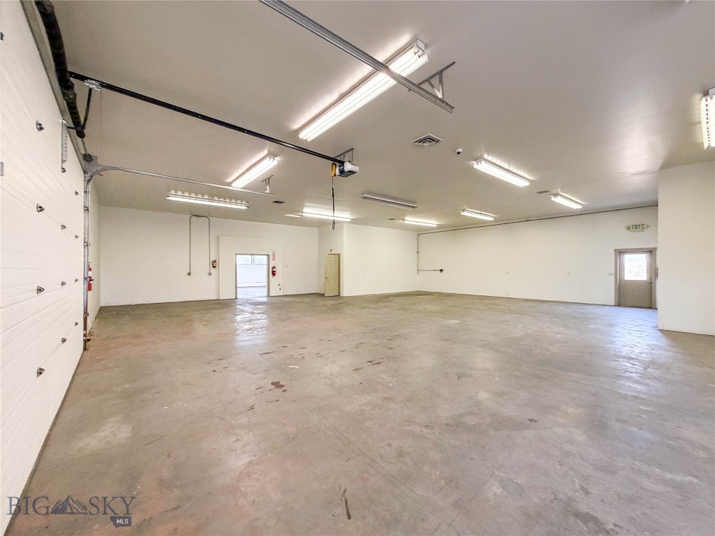 109 Kendall Court Property Photo 18