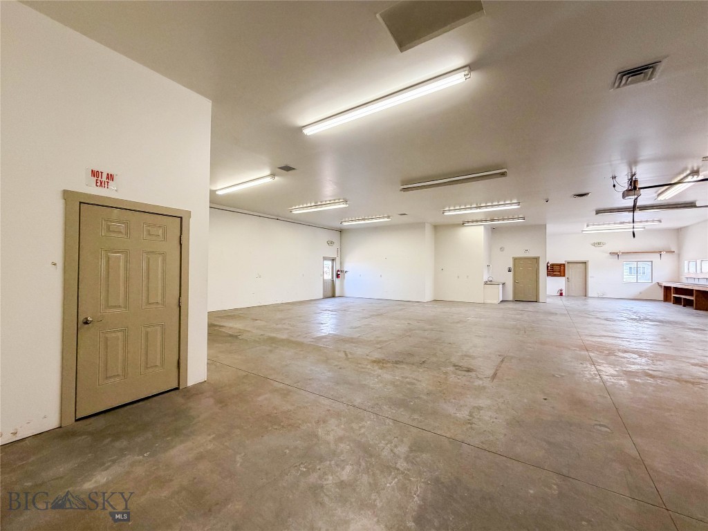 109 Kendall Court Property Photo 24