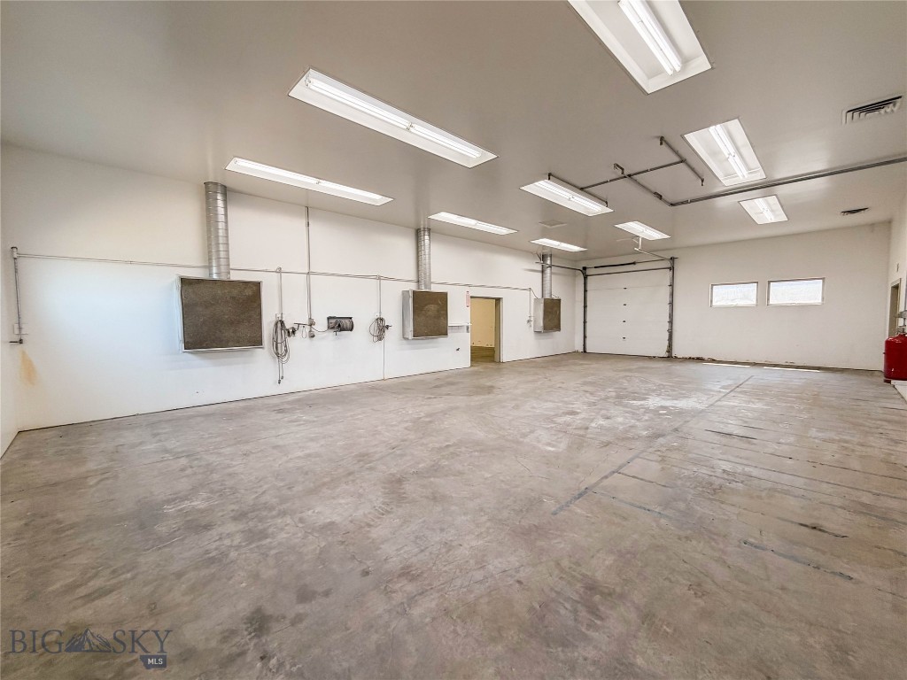 109 Kendall Court Property Photo 28