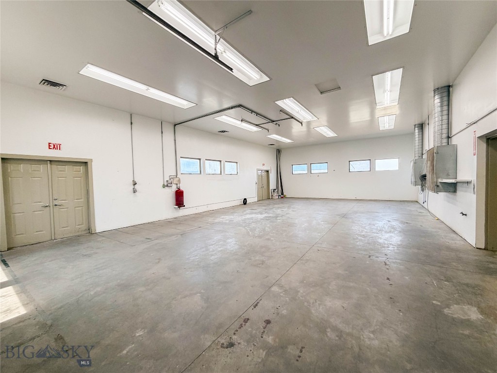 109 Kendall Court Property Photo 29