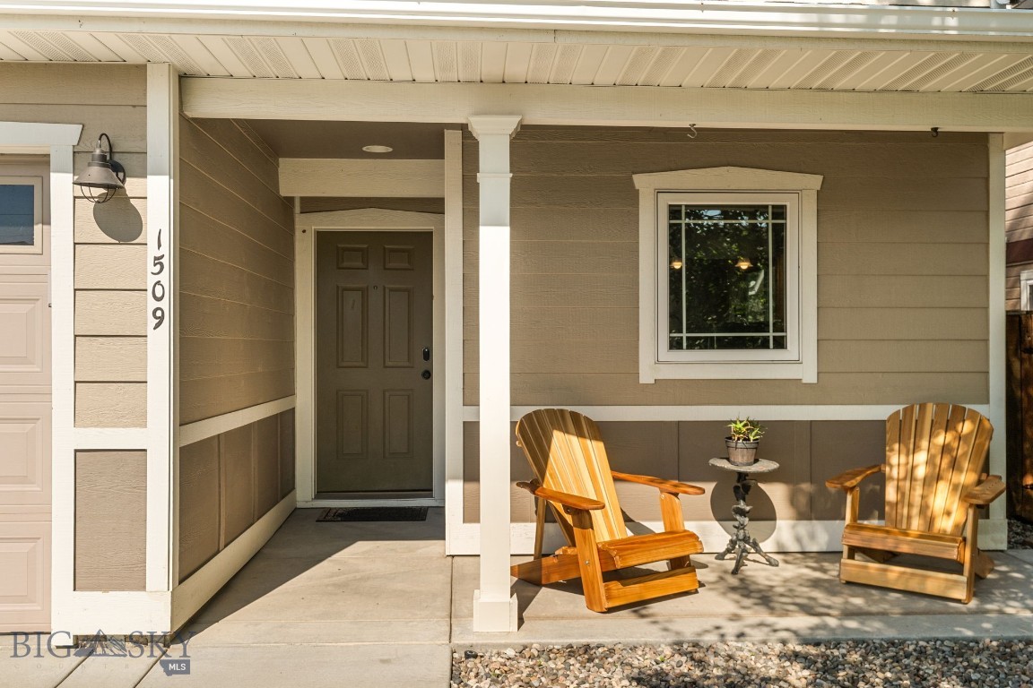 1509 Tempest Court Property Photo 5