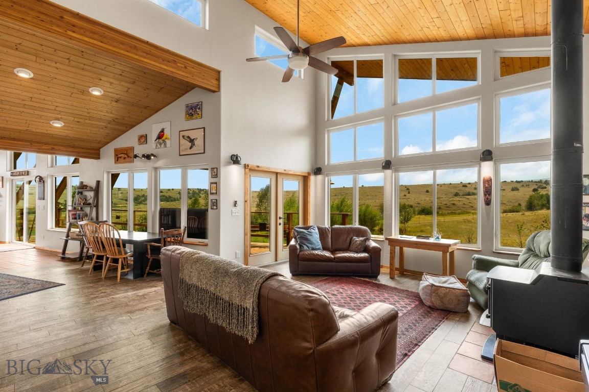 426 Antelope Creek Property Photo 8