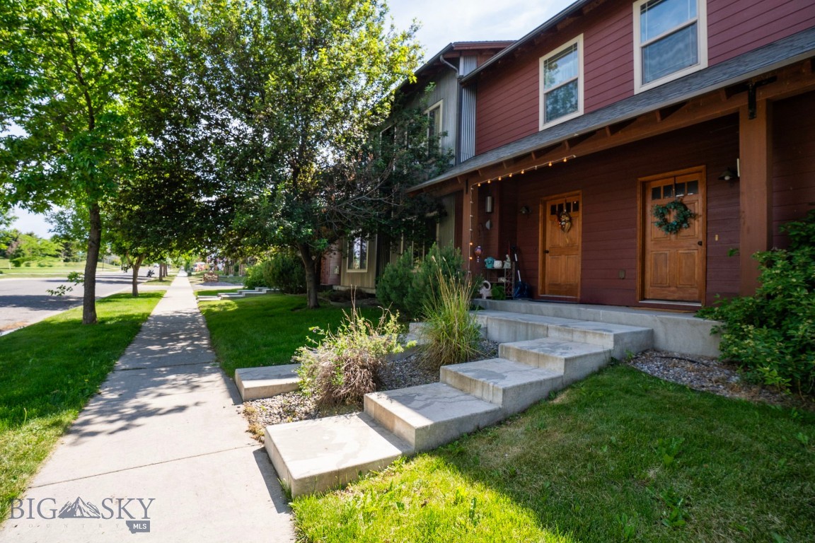 3091 Fen Way D Property Photo 5
