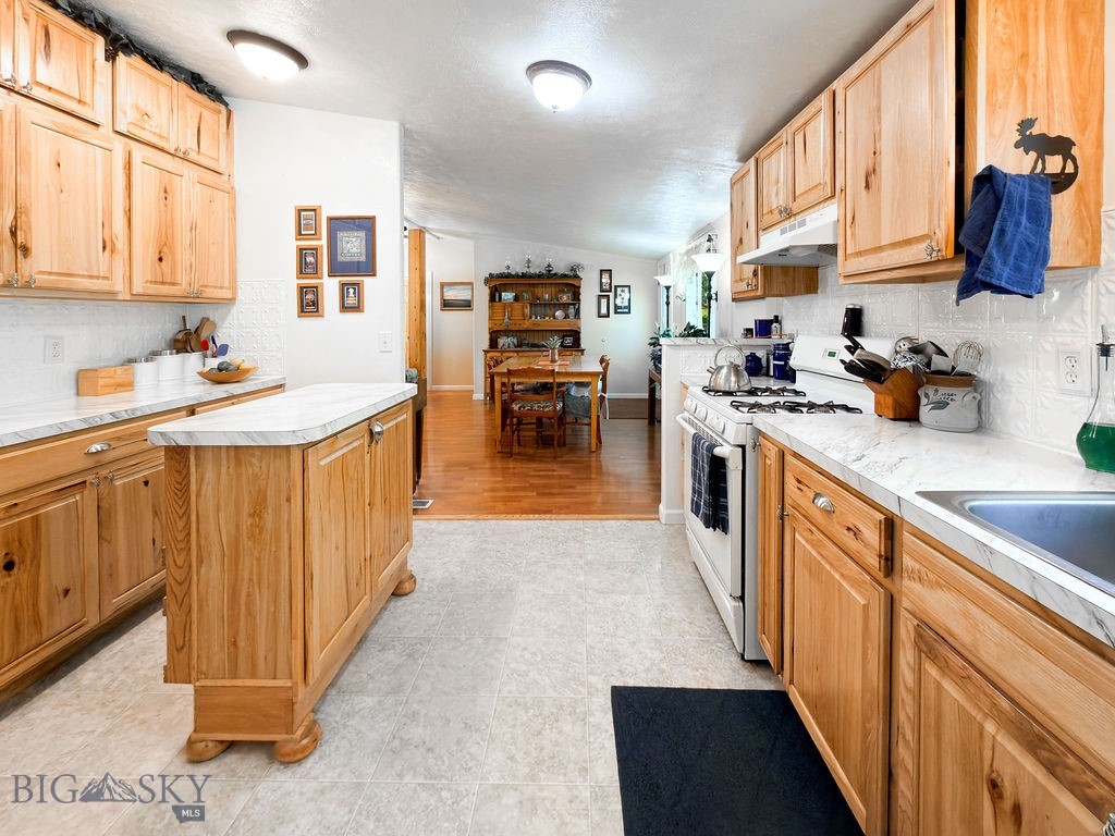 29 Angus Drive Property Photo 7