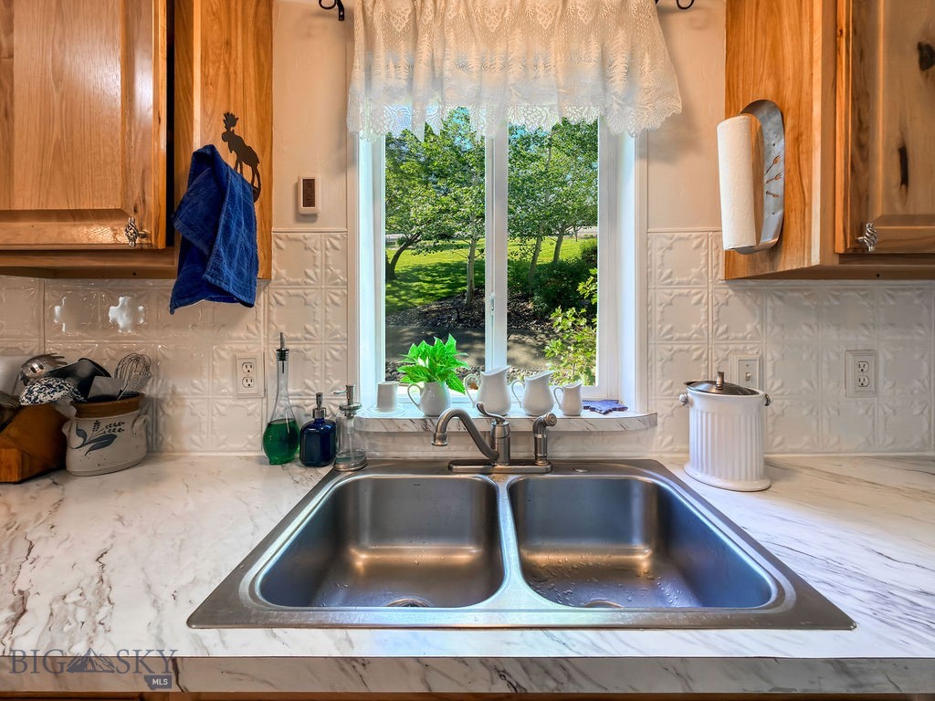 29 Angus Drive Property Photo 8