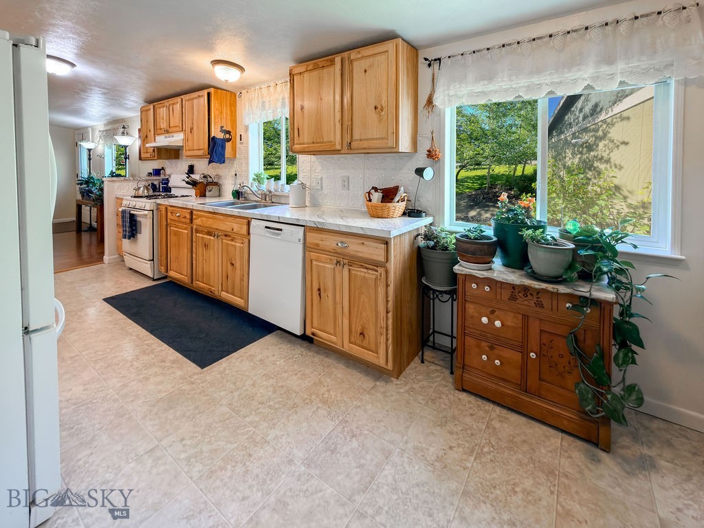 29 Angus Drive Property Photo 9
