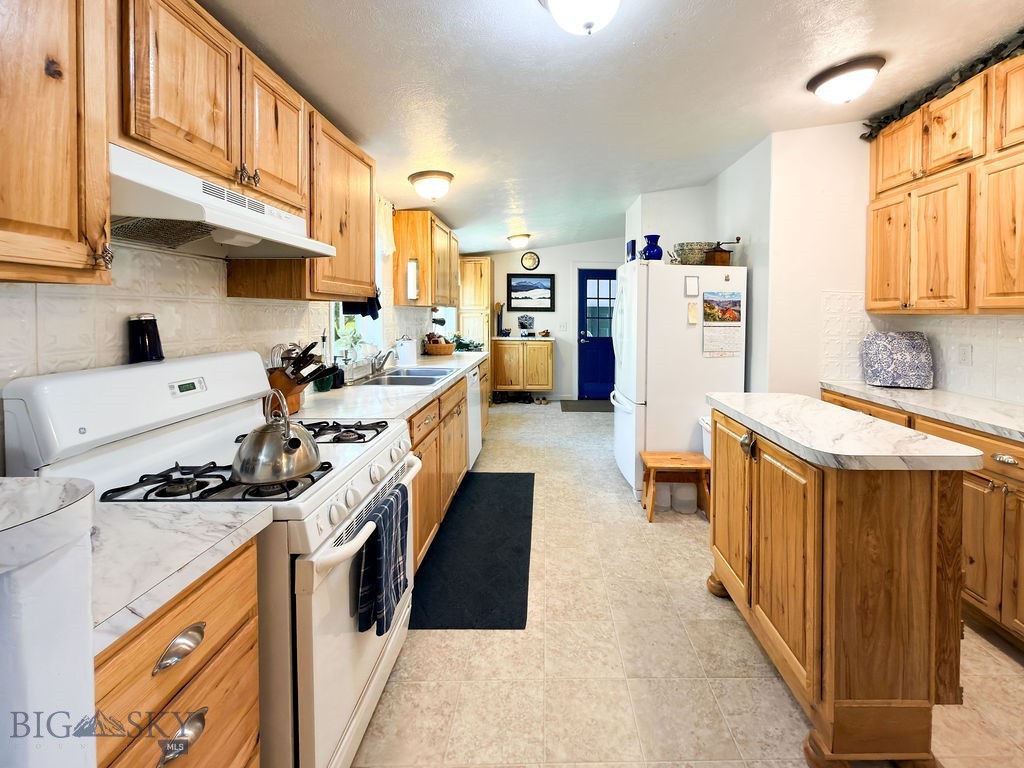 29 Angus Drive Property Photo 11