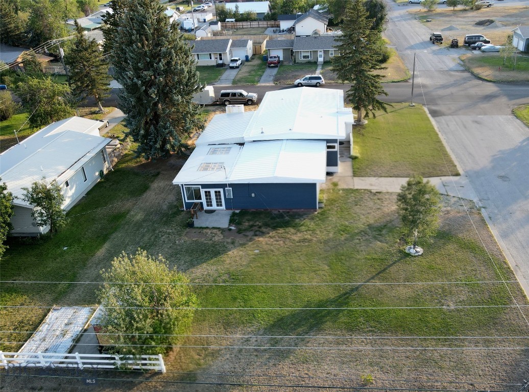 117 W 7th Avenue W Property Photo 4