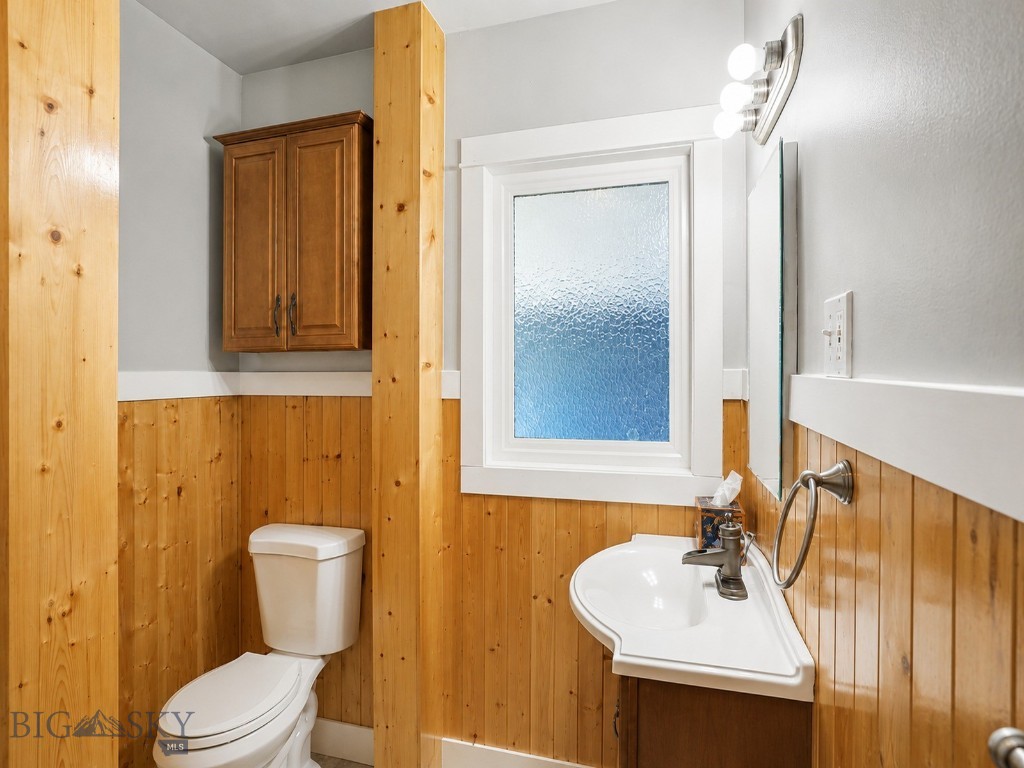 117 W 7th Avenue W Property Photo 11