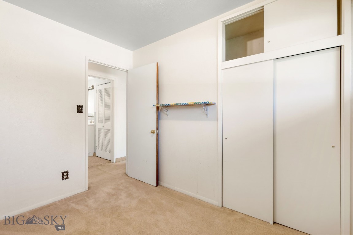 604 Robin Ln Property Photo 18