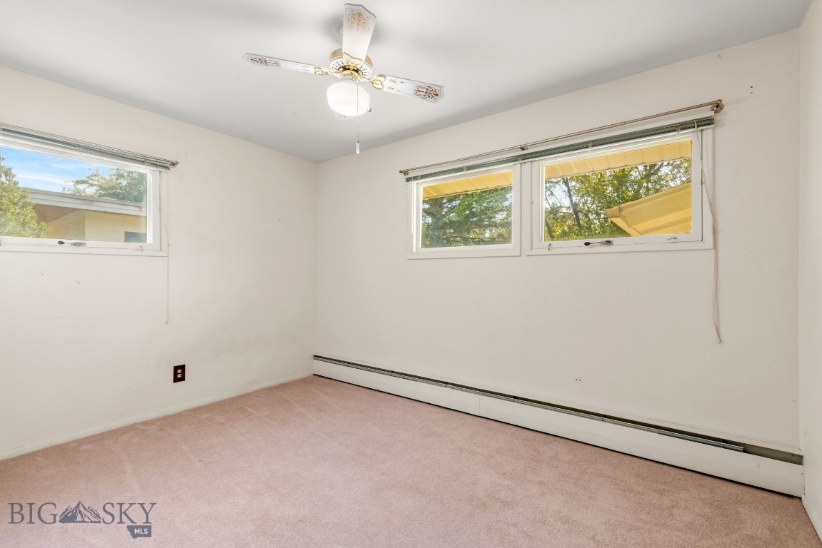 604 Robin Ln Property Photo 21