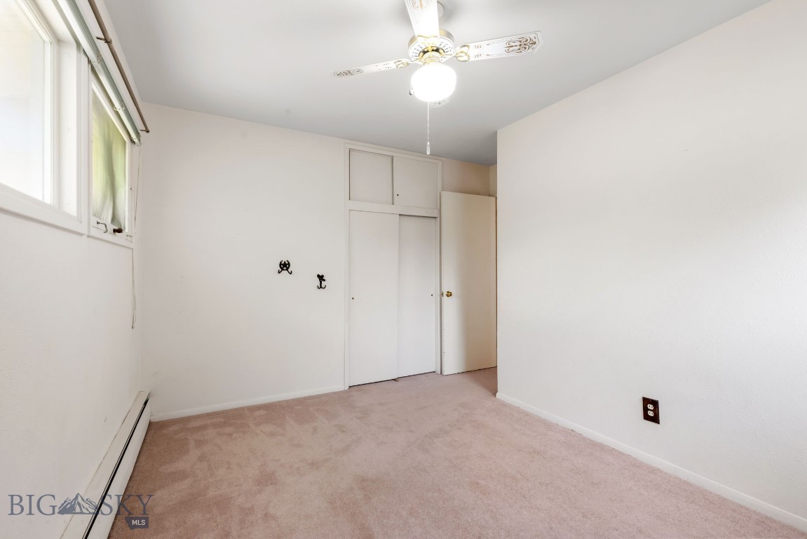 604 Robin Ln Property Photo 22