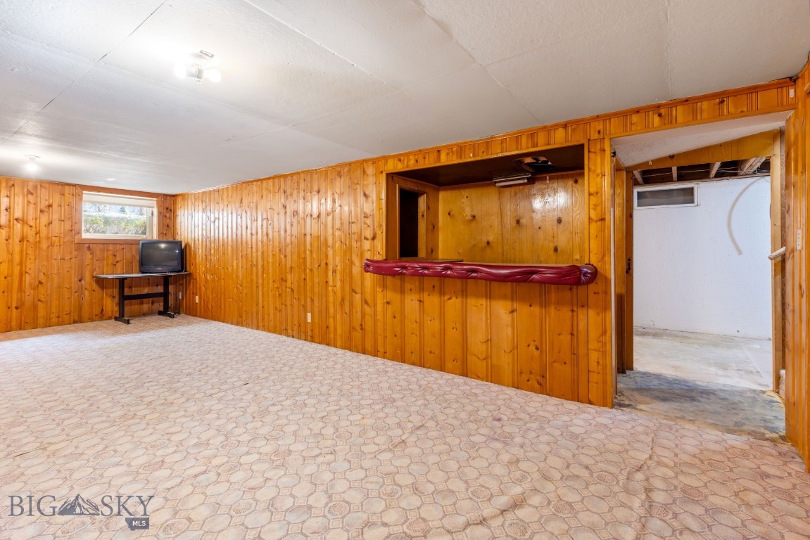 604 Robin Ln Property Photo 33