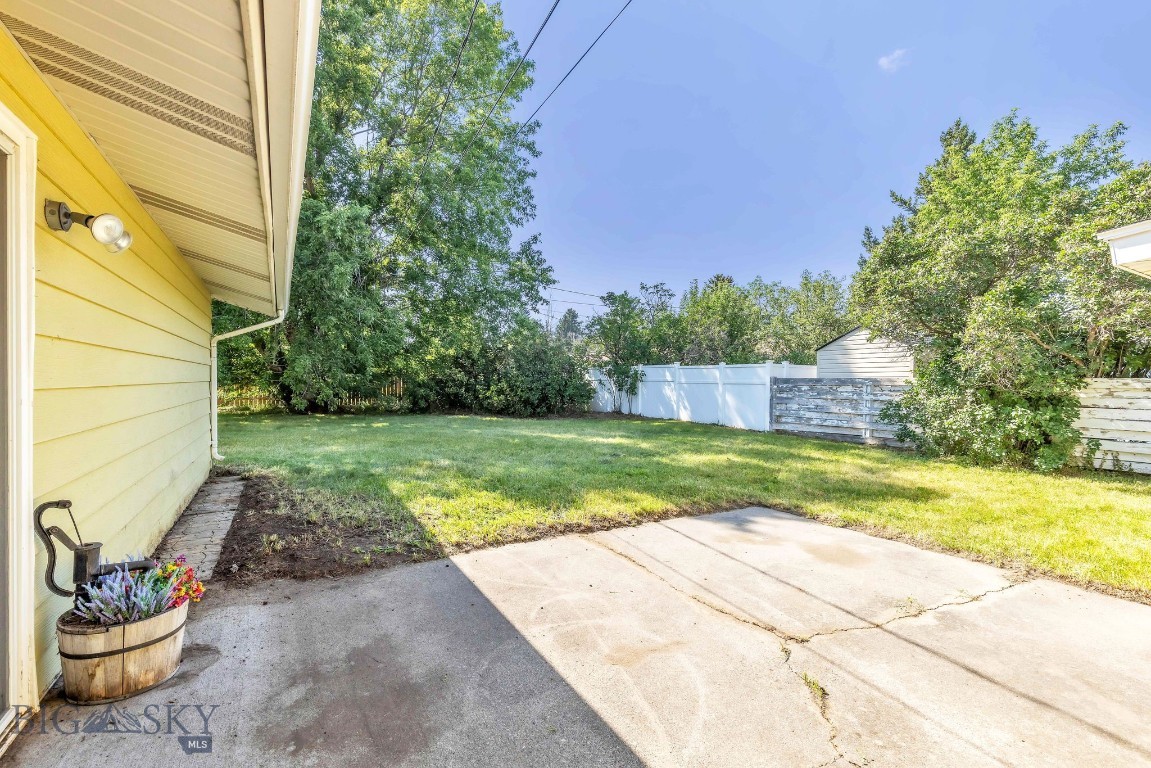 604 Robin Ln Property Photo 36